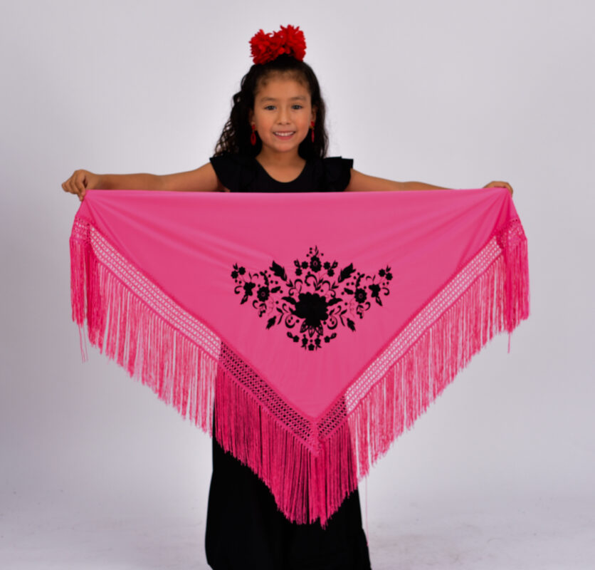 ANUKA – Tienda flamenca online de vestuario especializada en grupos
