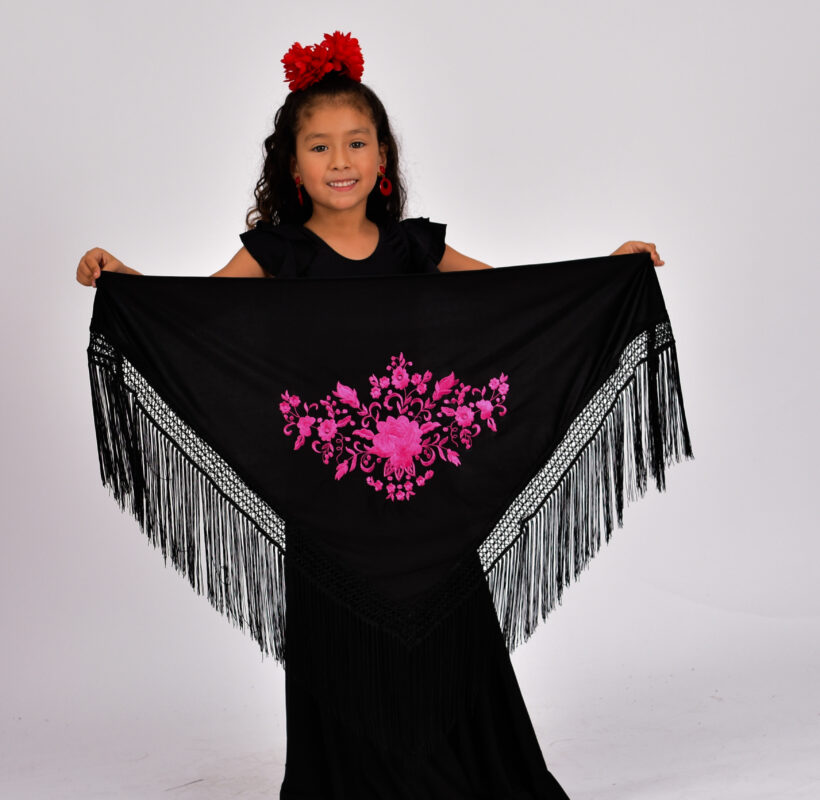 ANUKA – Tienda flamenca online de vestuario especializada en grupos