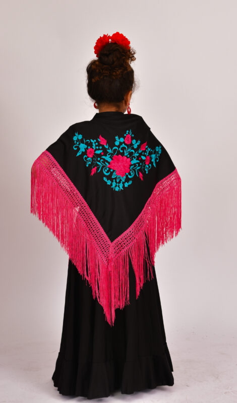 ANUKA – Tienda flamenca online de vestuario especializada en grupos