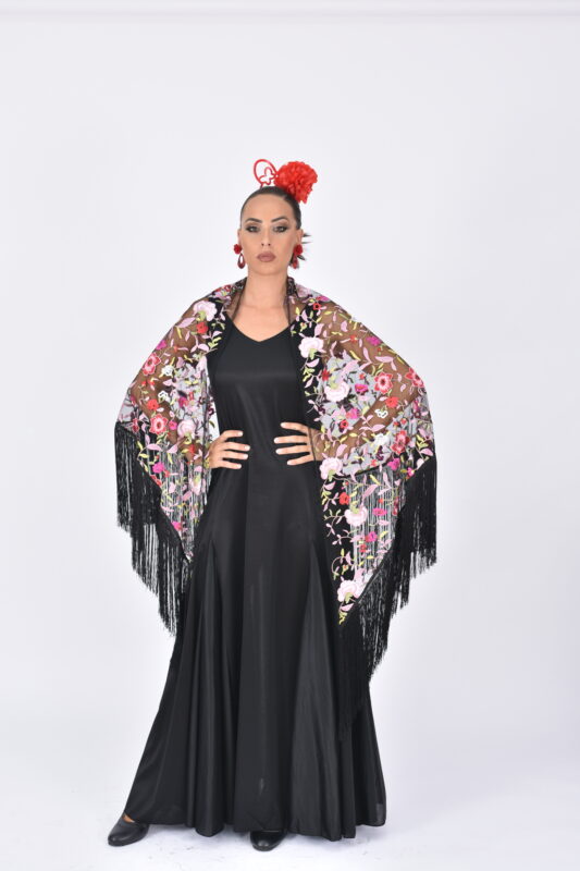 ANUKA – Tienda flamenca online de vestuario especializada en grupos